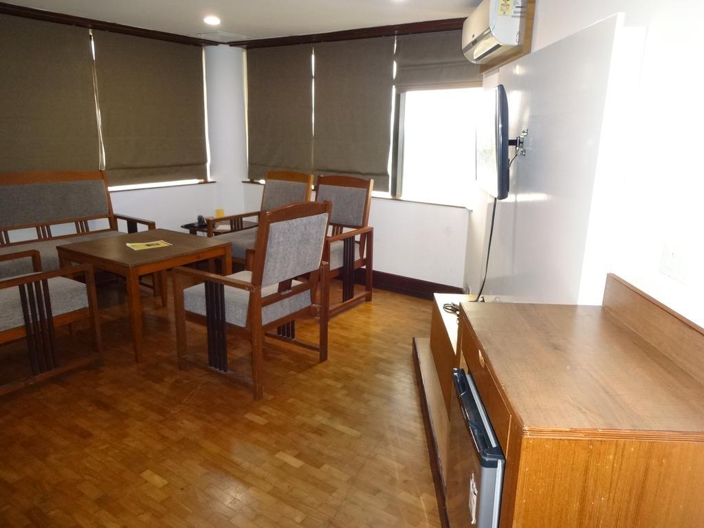 Keys Select By Lemon Tree Hotels, Malabar Gate, Kozhikode Exterior photo